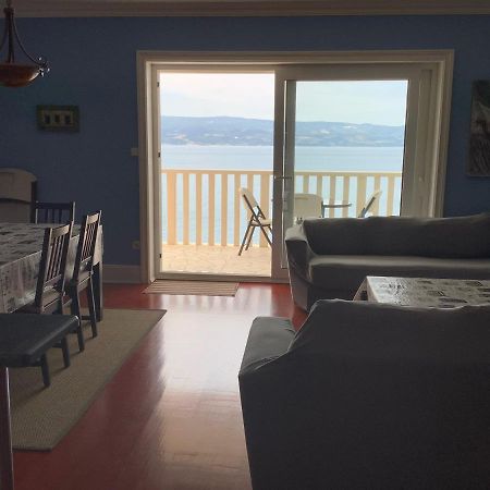 Apartments Lozina On The Beach Omis Bagian luar foto